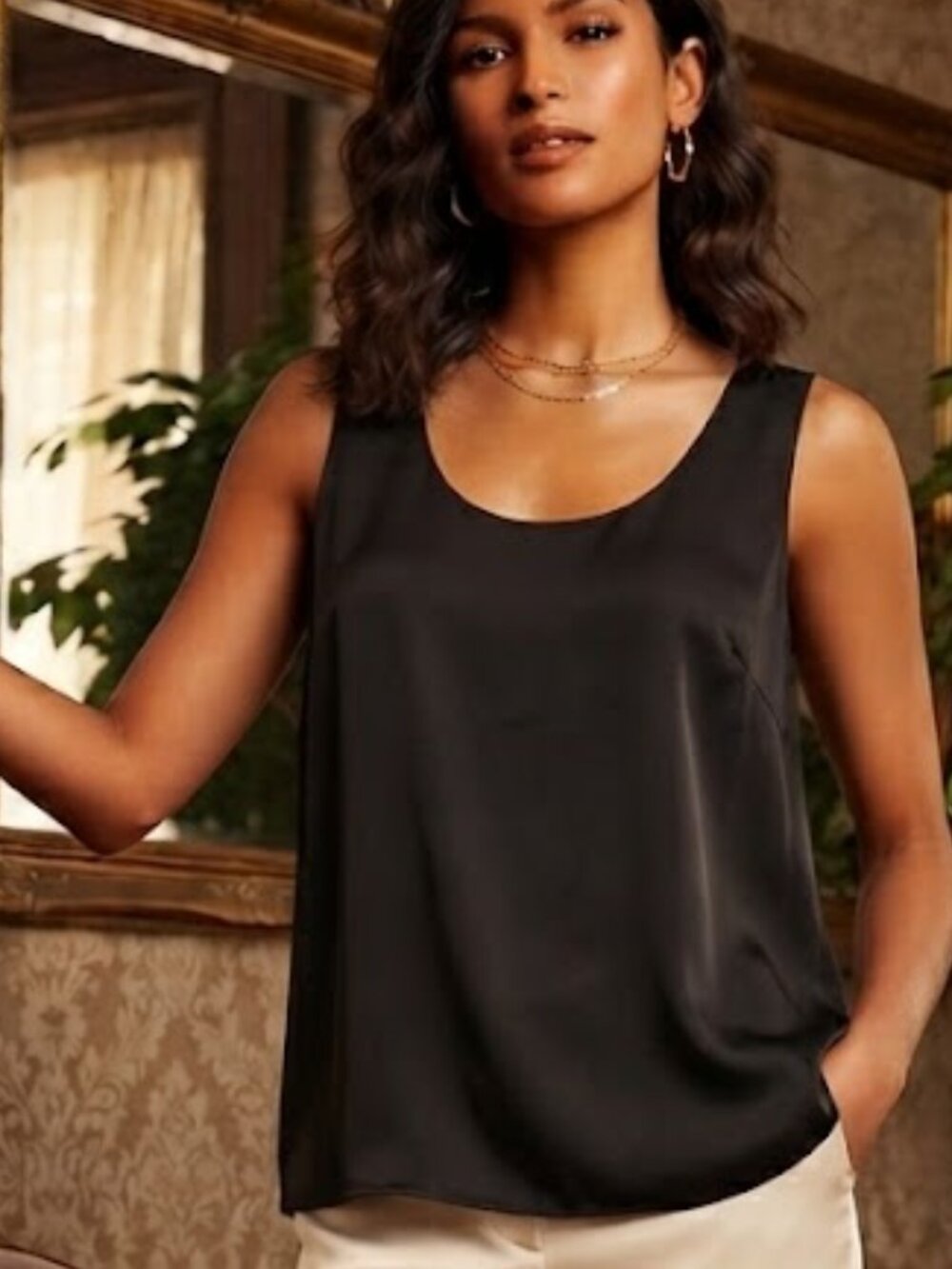 Akris Black Lightweight Scoop-Neck Sleeveless Tank size Medium